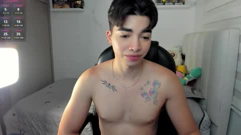 Mr. Santiago online show from 11/22/25, 01:21