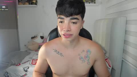 Snapshot of santy7u7 chatting on 05/08/26, 01:38 Mr. Santiago online show from 05/08/26, 01:38