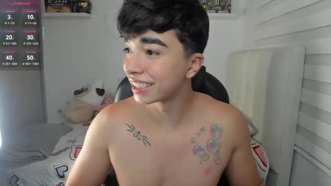 Snapshot of santy7u7 chatting on 05/14/26, 01:40 Mr. Santiago online show from 05/14/26, 01:40