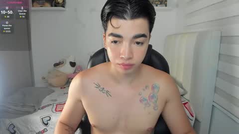Snapshot of santy7u7 chatting on 05/19/26, 01:39 Mr. Santiago online show from 05/19/26, 01:39