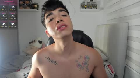 Snapshot of santy7u7 chatting on 05/27/26, 01:41 Mr. Santiago online show from 05/27/26, 01:41