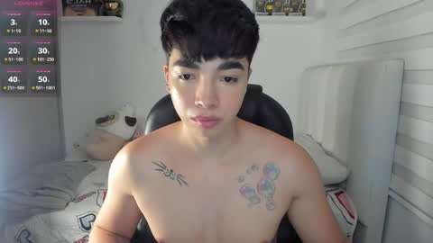 Snapshot of santy7u7 chatting on 06/02/26, 01:35 Mr. Santiago online show from 06/02/26, 01:35