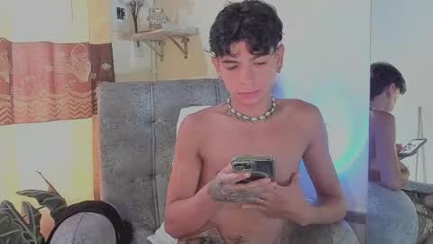 santy online show from 11/25/25, 03:56