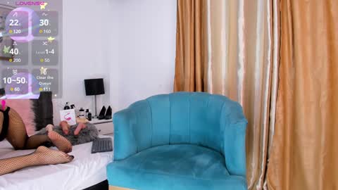 Snapshot of santy_carrington chatting on 02/04/25, 05:10 Santiago Carrington online show from 02/04/25, 05:10