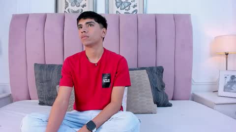 Snapshot of santy_carrington chatting on 03/06/26, 09:11 Santiago Carrington online show from 03/06/26, 09:11