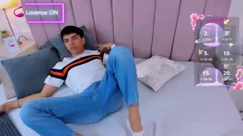 Snapshot of santy_carrington chatting on 03/11/26, 07:53 Santiago Carrington online show from 03/11/26, 07:53