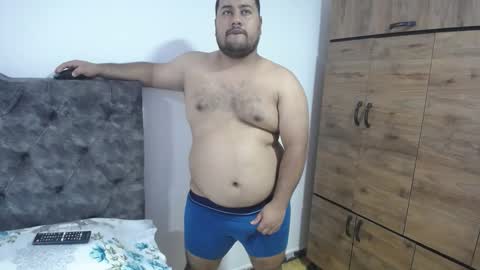 Snapshot of santy_gold chatting on 09/11/25, 06:52 Santiago online show from 09/11/25, 06:52