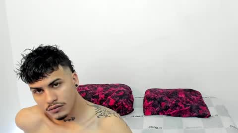 santy_of1 online show from 04/26/26, 01:09