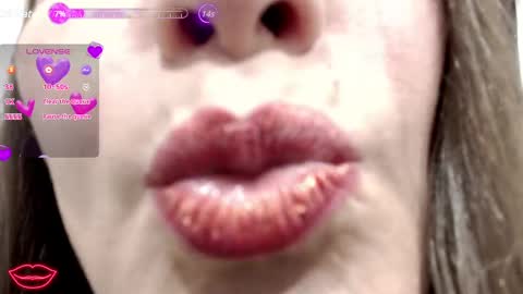 Snapshot of sanyi_hot chatting on 03/06/25, 02:41 sanyi online show from 03/06/25, 02:41