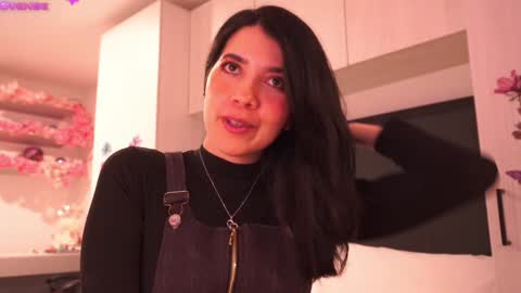 Snapshot of saory10 chatting on 12/25/24, 02:57 S A O R Y 3 online show from 12/25/24, 02:57