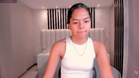 Snapshot of saphirajames chatting on 06/27/26, 01:54 Saphira James online show from 06/27/26, 01:54