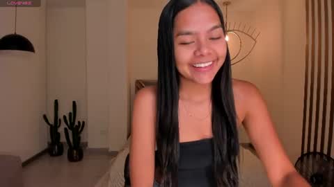 Snapshot of saphirajames chatting on 07/02/26, 02:00 Saphira James online show from 07/02/26, 02:00