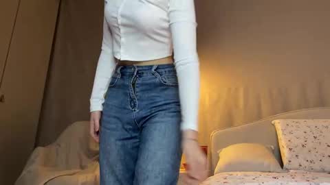 Anny online show from 11/03/25, 10:10