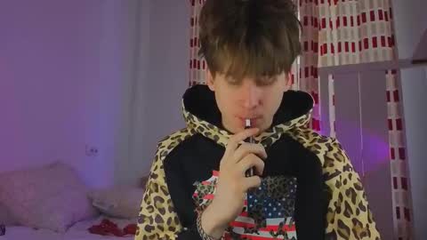 sapph1res online show from 03/18/26, 01:36