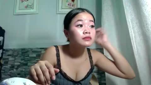 sapphire_amora online show from 11/05/25, 09:42