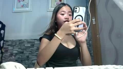 sapphire_amora online show from 11/06/25, 08:04