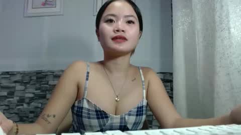 sapphire_amora online show from 12/02/25, 02:34
