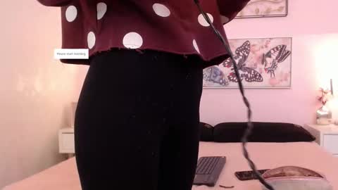 Sara online show from 11/15/25, 03:37