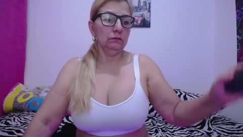 sara online show from 12/22/24, 11:11