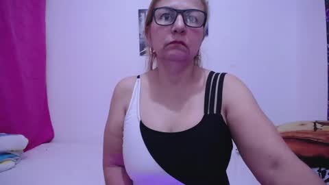 sara online show from 01/14/25, 01:06