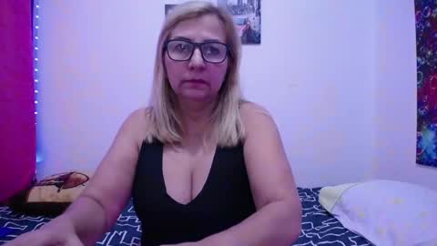 sara online show from 02/14/25, 09:43