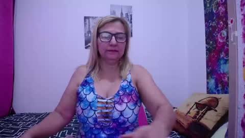 sara online show from 02/19/25, 10:42