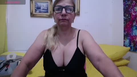 sara online show from 04/26/26, 04:59