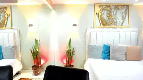 Snapshot of sara__michell chatting on 11/09/25, 12:03 online show from 11/09/25, 12:03