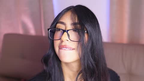 Sara  online show from 01/28/25, 04:08