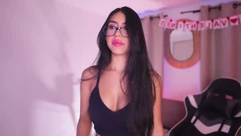 Sara  online show from 02/17/25, 12:38