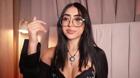 Sara  online show from 05/14/26, 12:06