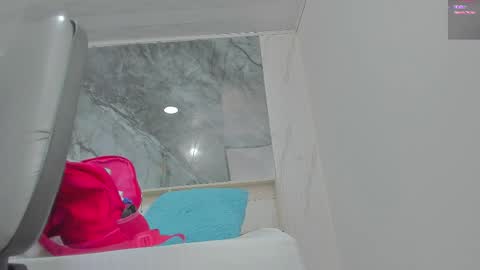 sara allenx online show from 02/09/25, 07:19