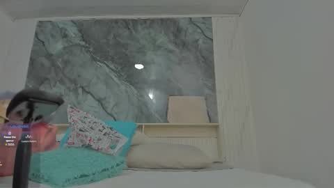 sara allenx online show from 10/26/25, 11:49