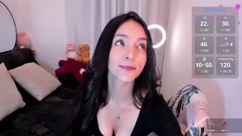 Snapshot of sara_alvarez_1 chatting on 07/22/26, 07:44 Sara online show from 07/22/26, 07:44