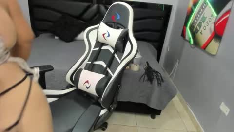 Snapshot of sara_bdsm chatting on 10/10/25, 03:11 sara_bdsm online show from 10/10/25, 03:11