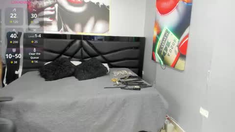 Snapshot of sara_bdsm chatting on 11/09/25, 01:09 sara_bdsm online show from 11/09/25, 01:09