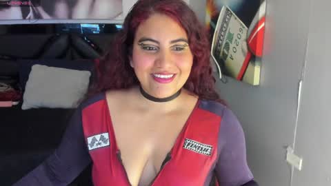Snapshot of sara_bdsm chatting on 07/19/26, 05:05 sara_bdsm online show from 07/19/26, 05:05