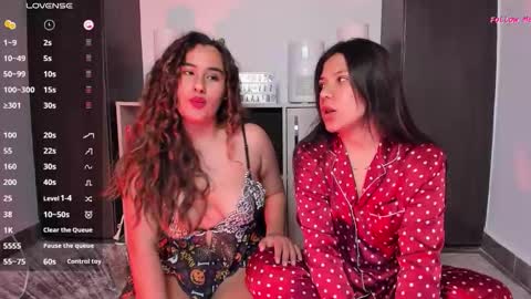 Snapshot of sara_candy_delicious chatting on 10/25/25, 01:13  Sara London  online show from 10/25/25, 01:13