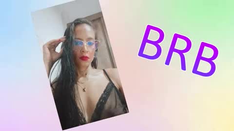 Snapshot of sara_carmona chatting on 10/11/25, 10:47 SARA online show from 10/11/25, 10:47