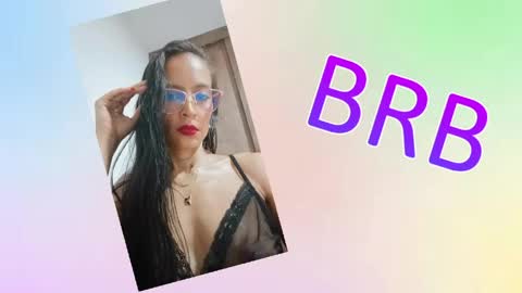 Snapshot of sara_carmona chatting on 04/21/26, 10:43 SARA online show from 04/21/26, 10:43