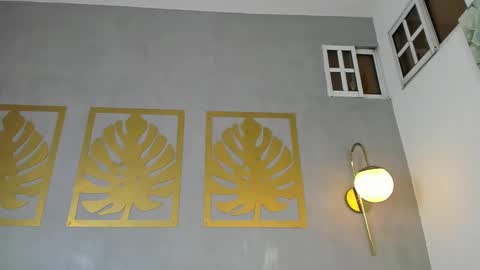 Sara online show from 12/21/24, 12:49