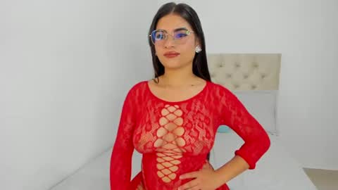 Snapshot of sara_fernandezz chatting on 07/13/26, 06:38 sara online show from 07/13/26, 06:38