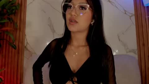 S A R A online show from 06/24/26, 02:10