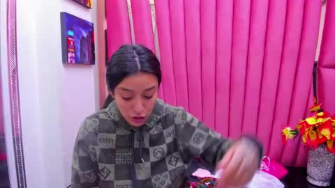 Snapshot of sara_honny chatting on 02/15/26, 03:03 sara_honny online show from 02/15/26, 03:03