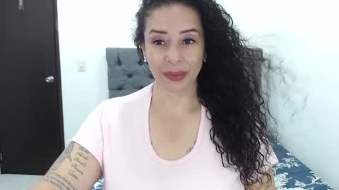 Snapshot of sara_hot46 chatting on 01/07/25, 10:22 Sara hot46 online show from 01/07/25, 10:22