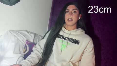 Snapshot of sara_hunter12 chatting on 11/20/25, 10:48 sara_hunter12 online show from 11/20/25, 10:48