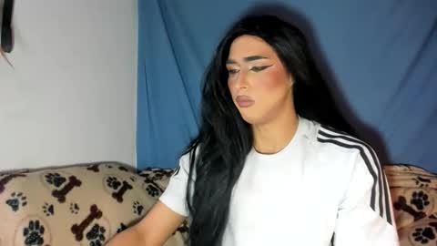 Snapshot of sara_hunter12 chatting on 11/26/25, 11:33 sara_hunter12 online show from 11/26/25, 11:33