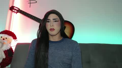 Snapshot of sara_hunter12 chatting on 12/16/25, 05:45 sara_hunter12 online show from 12/16/25, 05:45