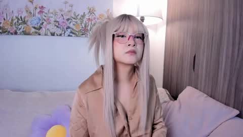 Sara  new account  give me thomb up  Follow me   help me reach 15k followers again   online show from 10/12/25, 09:58