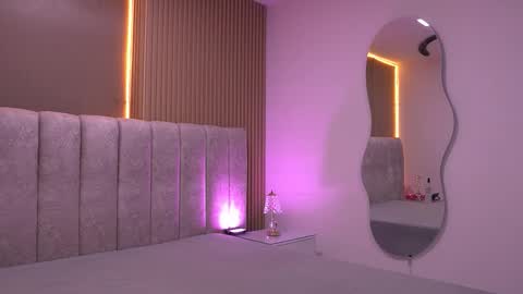 sara_lopee1 online show from 02/14/26, 11:51